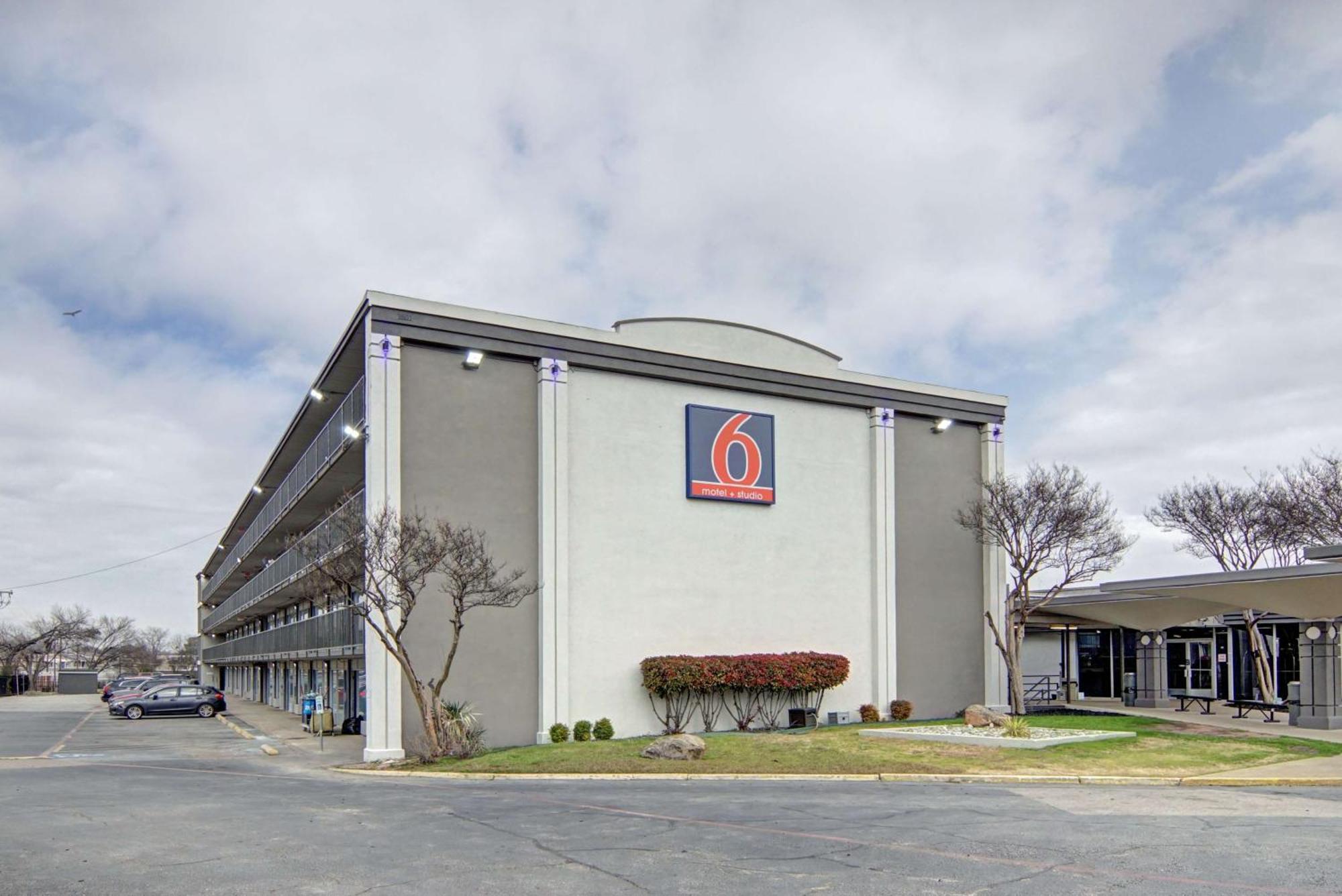 Studio 6 Mesquite, Tx Town East Bagian luar foto